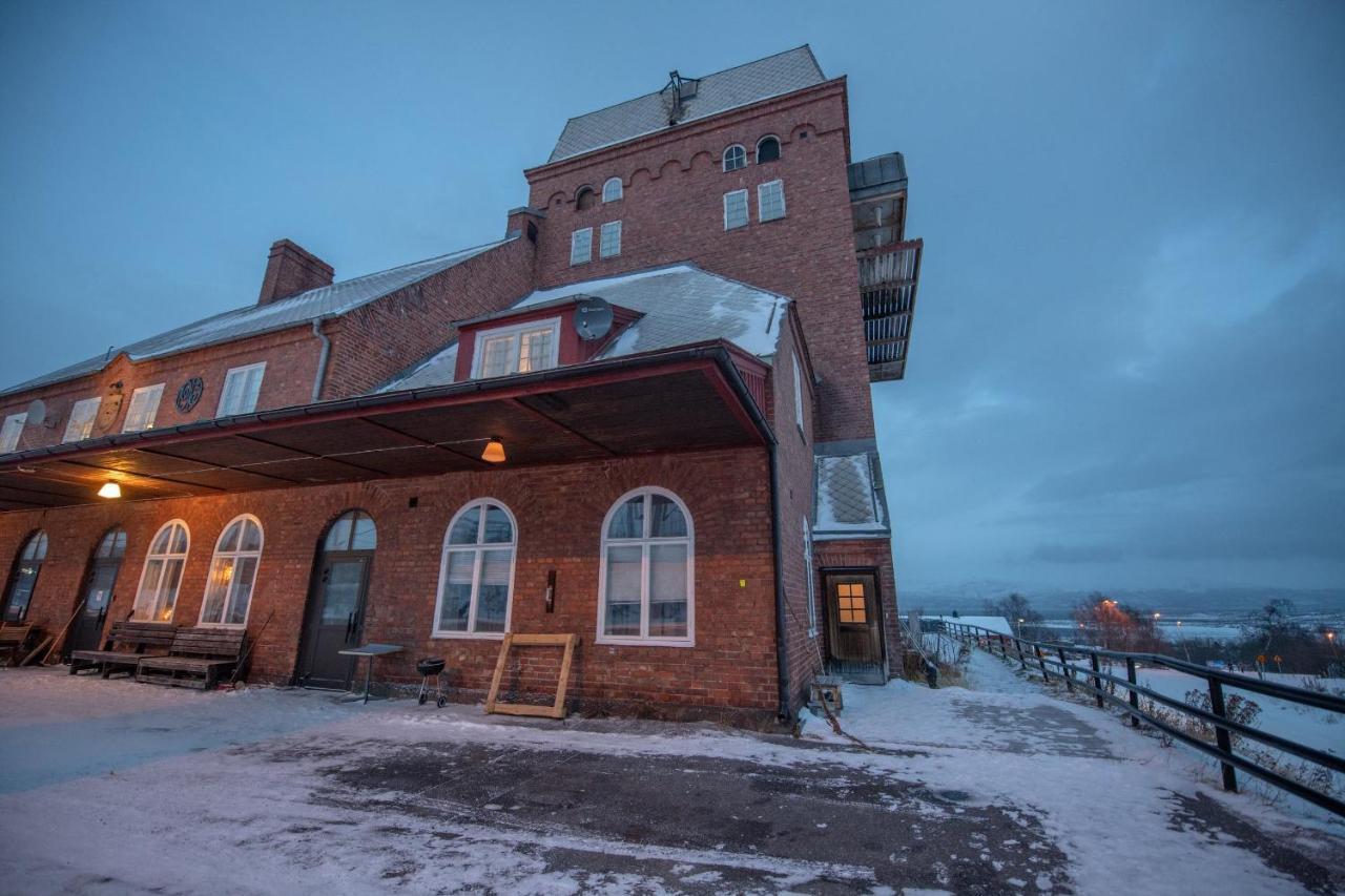 Abisko Guesthouse&Activities Extérieur photo
